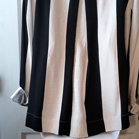 Linen Jacket! - Picture 5 of 9